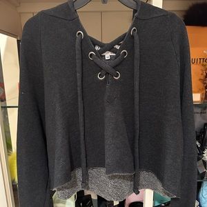 WILDFOX cropped hoodie size XS